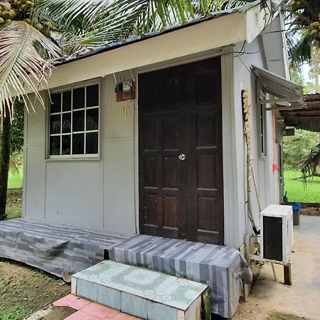 Chalet Kampong Semawar Kuala Kangsar Exterior photo