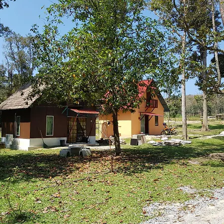 Chalet Kampong Semawar Kuala Kangsar Exterior photo