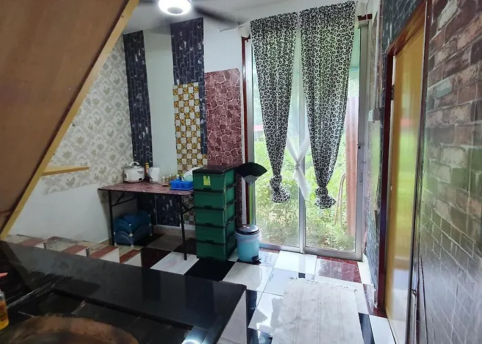 Chalet Kampong Semawar